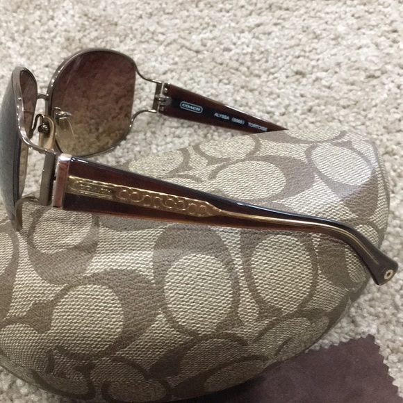 Coach women’s sunglasses main image 4